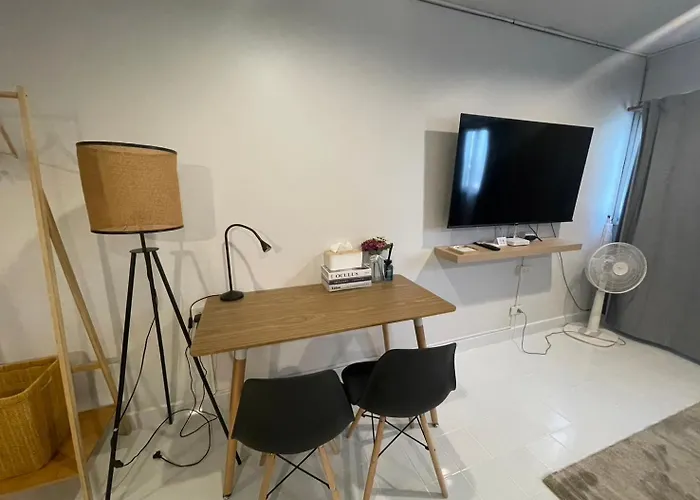 Lazy Nest At Impact Muangthong Appartement